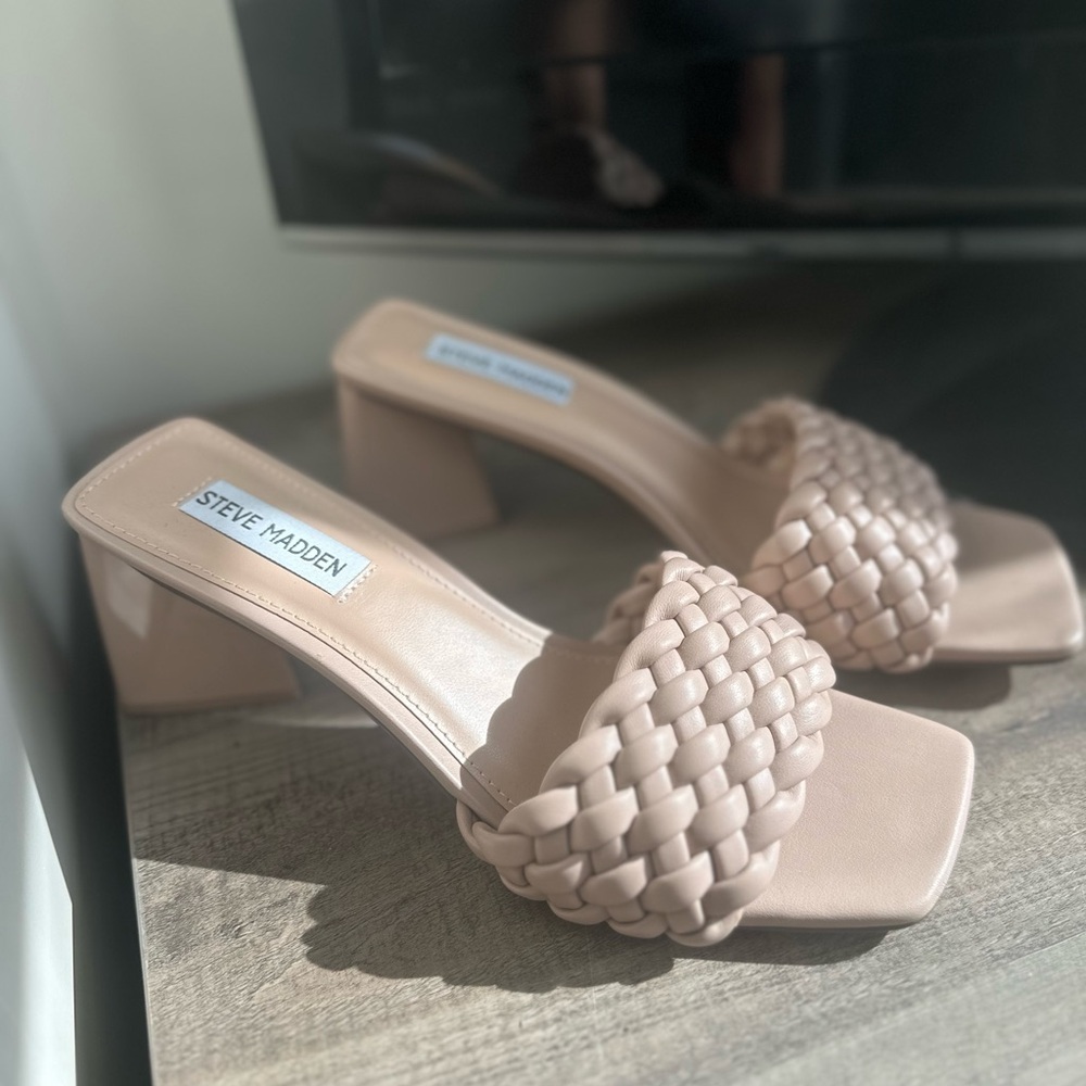 Steve Madden S8 chunky nude heel - Picture 4 of 4